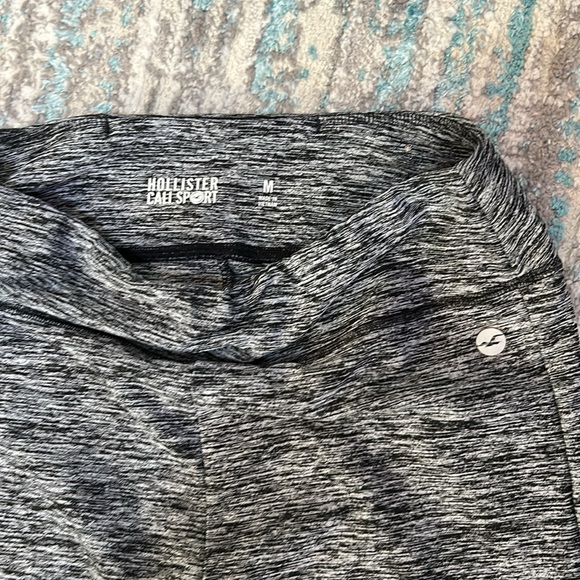 Hollister Cali Sport Leggings - Picture 2 of 3